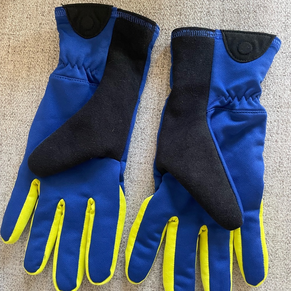 SAUCONY WINTER GLOVES